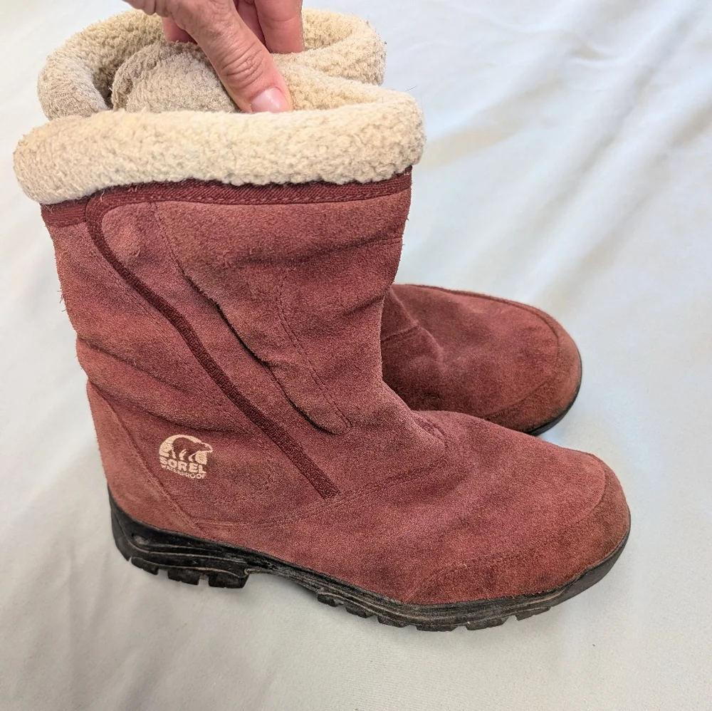 Sorel Waterproof Burgundy Suede Winter Boots Size 10